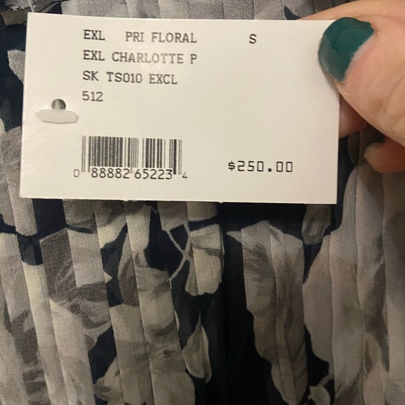 Intermix blouse - Picture 3 of 4